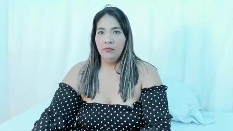 Nailha online show from February 13, 7:21 pm