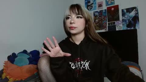 Ivy   online show from March 4, 9:32 pm