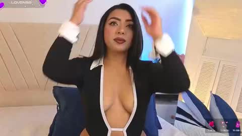 Snapshot of cinthia_cf chatting on September 11, 3:01 pm cinthia_cf online show from September 11, 3:01 pm
