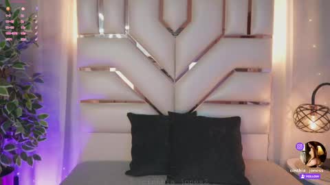 Cinthia online show from April 30, 9:48 am