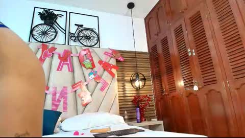 cinthiabaker online show from September 18, 11:23 am