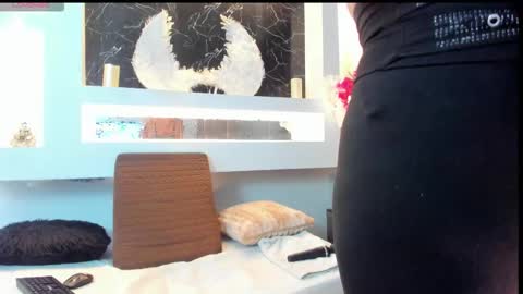 Cinthya  online show from December 1, 12:43 pm