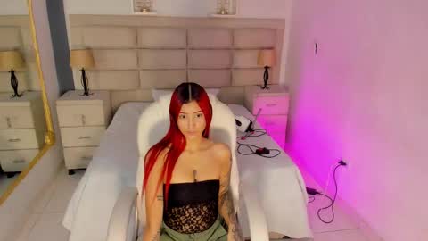 CintiaCollins  online show from November 20, 8:19 pm