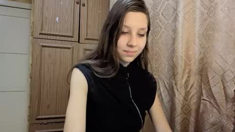 Lisa Salivan online show from November 17, 11:10 pm