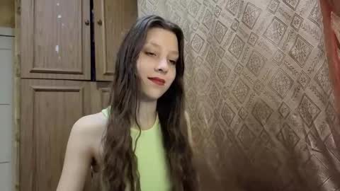 Lisa Salivan online show from December 13, 11:10 pm