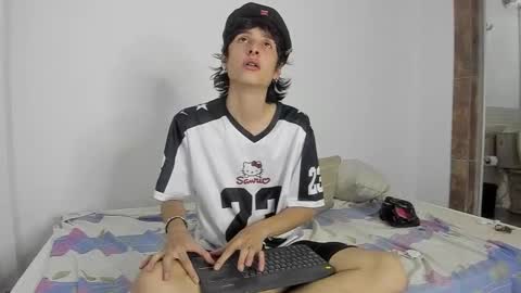 cirosky_elchicopolla online show from February 2, 4:49 pm