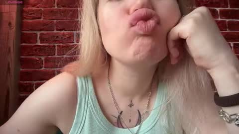 citrusblissss online show from November 11, 2:33 am