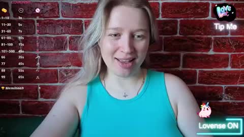 citrusblissss online show from April 22, 2:25 am