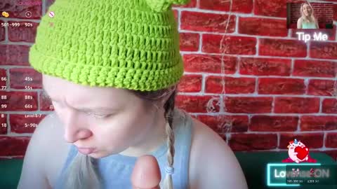 Snapshot of citrusblissss chatting on May 27, 1:57 am citrusblissss online show from May 27, 1:57 am