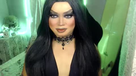 Snapshot of cj_parker69 chatting on May 31, 7:37 pm QUEEN CESS online show from May 31, 7:37 pm