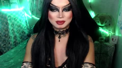 Snapshot of cj_parker69 chatting on July 1, 7:13 pm QUEEN CESS online show from July 1, 7:13 pm