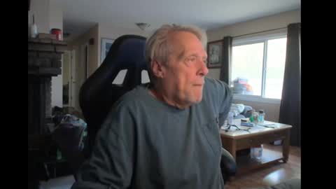 Snapshot of cjscout chatting on October 1, 10:49 pm cjscout online show from October 1, 10:49 pm