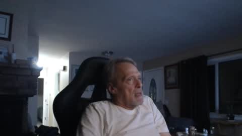 cjscout online show from November 16, 7:14 am