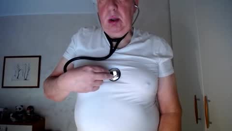 clacock online show from April 27, 9:18 am