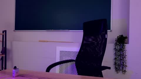 Snapshot of clairemathis chatting on May 27, 2:47 pm Claire online show from May 27, 2:47 pm