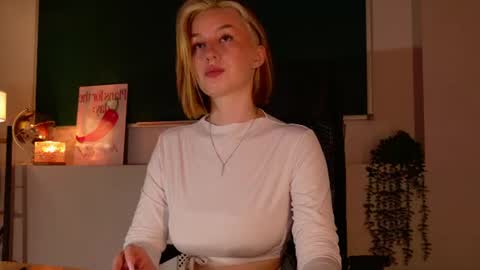 Claire online show from July 26, 2:46 pm