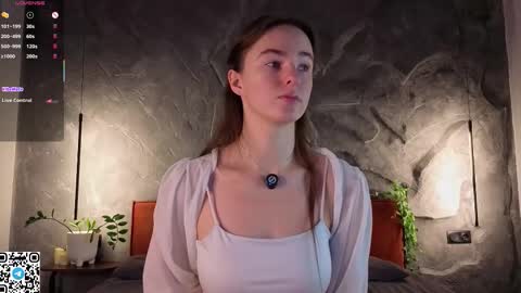 Snapshot of clairwittenmyer chatting on November 25, 1:16 am Im Amy online show from November 25, 1:16 am