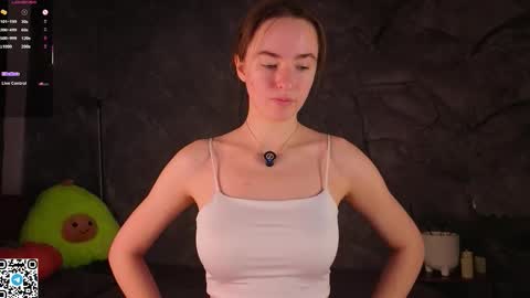 Snapshot of clairwittenmyer chatting on December 2, 1:11 am Im Amy online show from December 2, 1:11 am