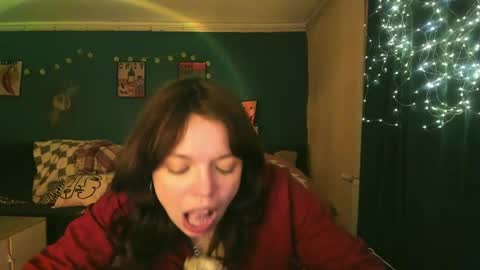Snapshot of clancyosbourne chatting on May 2, 7:08 pm Clancy online show from May 2, 7:08 pm