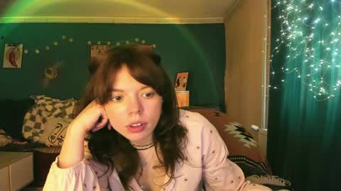 Snapshot of clancyosbourne chatting on May 6, 4:56 pm Clancy online show from May 6, 4:56 pm