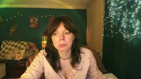 Snapshot of clancyosbourne chatting on May 11, 4:59 pm Clancy online show from May 11, 4:59 pm
