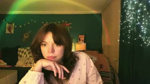 Snapshot of clancyosbourne chatting on May 14, 6:26 pm Clancy online show from May 14, 6:26 pm