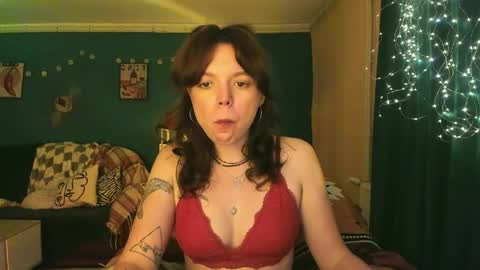 Snapshot of clancyosbourne chatting on May 25, 5:41 pm Clancy online show from May 25, 5:41 pm