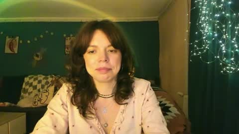 Snapshot of clancyosbourne chatting on May 26, 6:15 pm Clancy online show from May 26, 6:15 pm