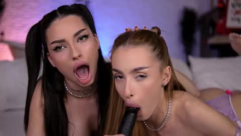 Clara online show from March 7, 7:44 pm