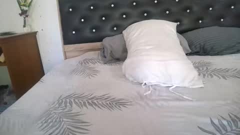 claralafontaine online show from April 18, 2:26 am