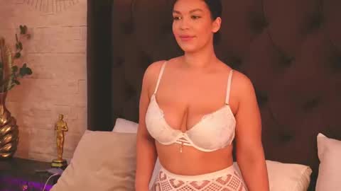 Clara online show from October 21, 6:52 pm