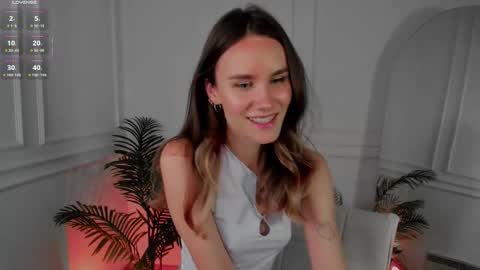 Claire online show from September 18, 1:46 pm