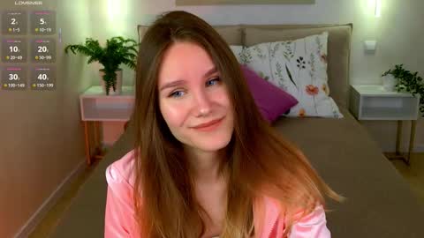 Claire online show from September 25, 9:35 am