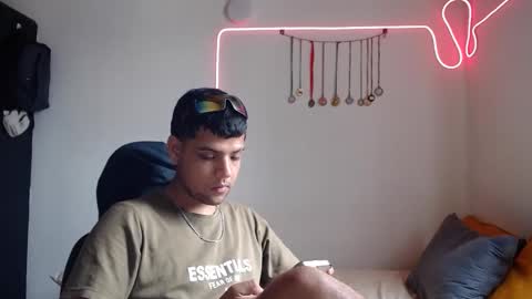 Clarentz bby online show from September 16, 6:20 pm