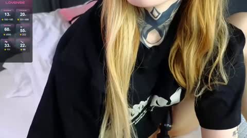 Sophie online show from February 1, 10:02 pm