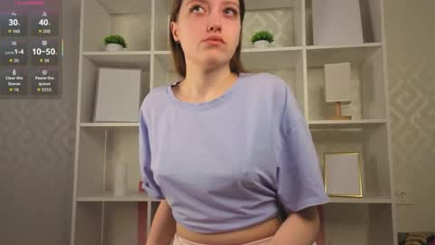 Lora online show from April 22, 1:19 am