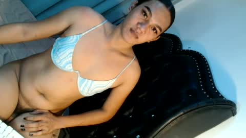 Snapshot of clarissa_swet chatting on August 3, 6:12 am clarissa online show from August 3, 6:12 am