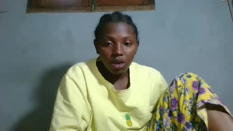 clarisse98 online show from November 10, 2:05 pm