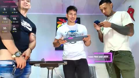 Snapshot of clark__ken chatting on February 25, 2:00 pm Juanpaindependent model online show from February 25, 2:00 pm