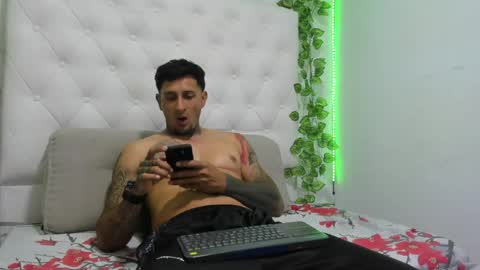 Juanpaindependent model online show from April 22, 6:05 am