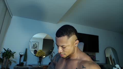 Snapshot of clark_strong chatting on January 26, 10:24 pm clark_strong online show from January 26, 10:24 pm