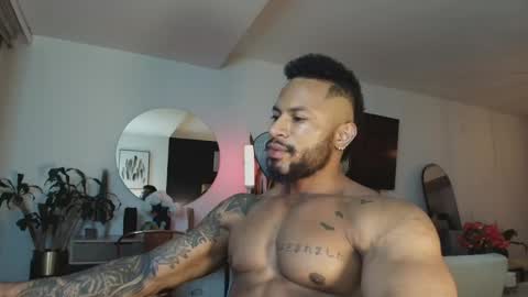 clark_strong online show from April 21, 2:15 am