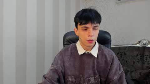 Clark online show from February 22, 9:02 pm