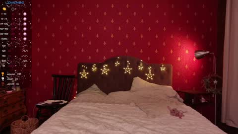 Snapshot of classy_mia chatting on January 31, 11:24 pm Goldie online show from January 31, 11:24 pm