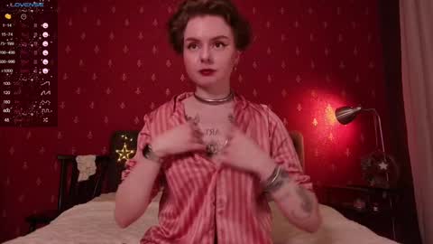 Snapshot of classy_mia chatting on February 18, 8:14 pm Goldie online show from February 18, 8:14 pm