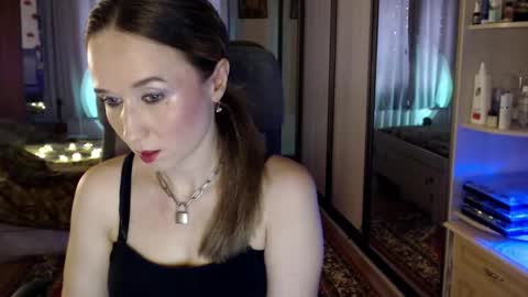 classyinna online show from October 31, 5:08 am