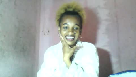 Snapshot of claudiannah chatting on July 7, 7:23 am claudianne online show from July 7, 7:23 am