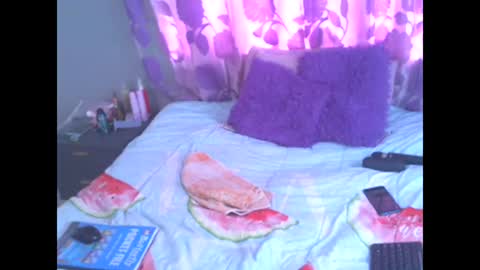 Snapshot of claudine_valencia chatting on January 26, 2:52 pm claudine valencia online show from January 26, 2:52 pm