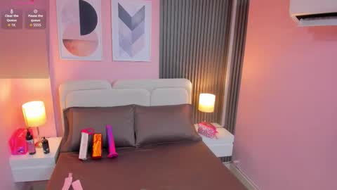 clauwdeen  wolf online show from November 12, 7:46 pm