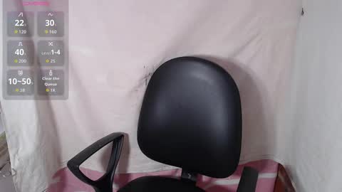 Snapshot of clawdeen_gh chatting on October 17, 1:46 pm clawdeen_gh online show from October 17, 1:46 pm